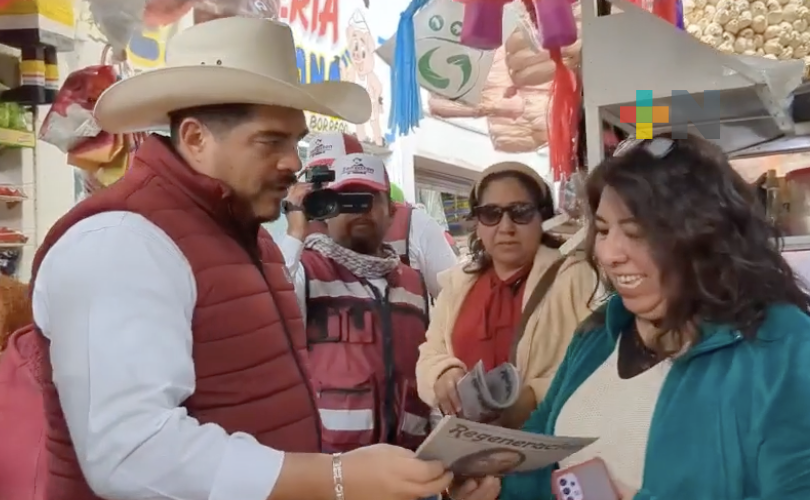 Zenyazen Escobar recorre el municipio de Perote